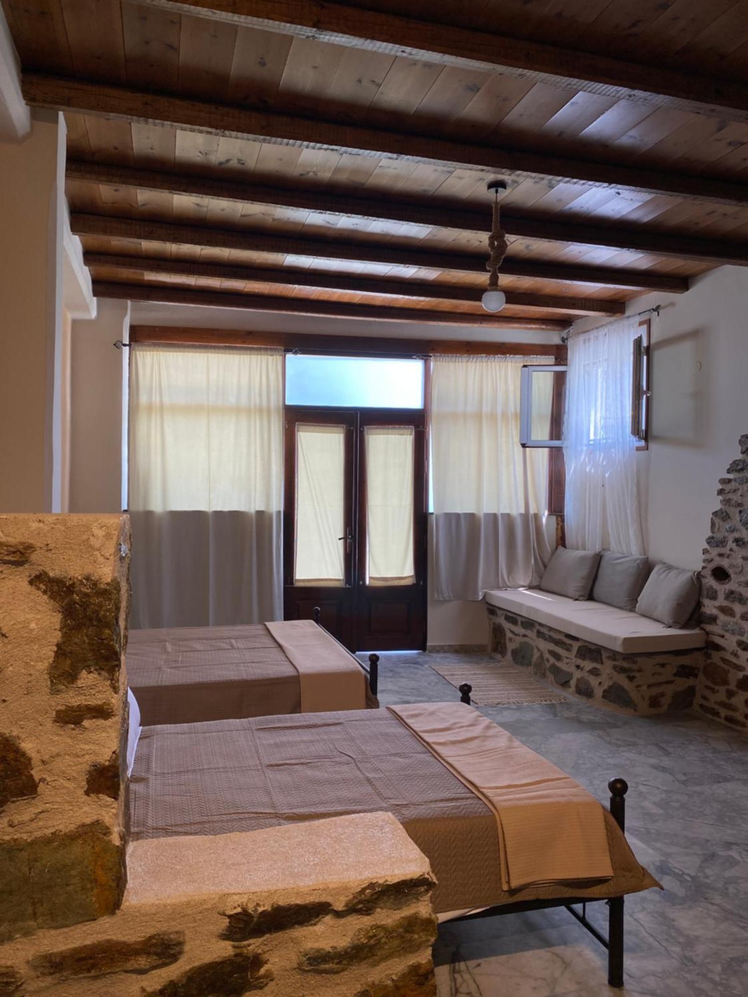 Apartment 1924 4